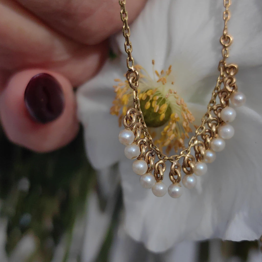 Victorian 1890s French Vintage Solid Yellow Gold Dainty Small Natural Gris Pearl Beaded Chain Necklace Elegant Antique Necklace