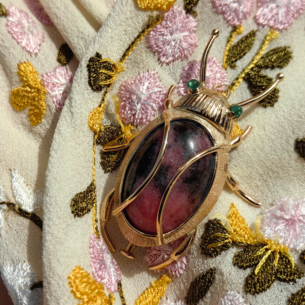 Antique Large Bug Heavy solid gold Jasper and Emerald Insect Pendant Brooch