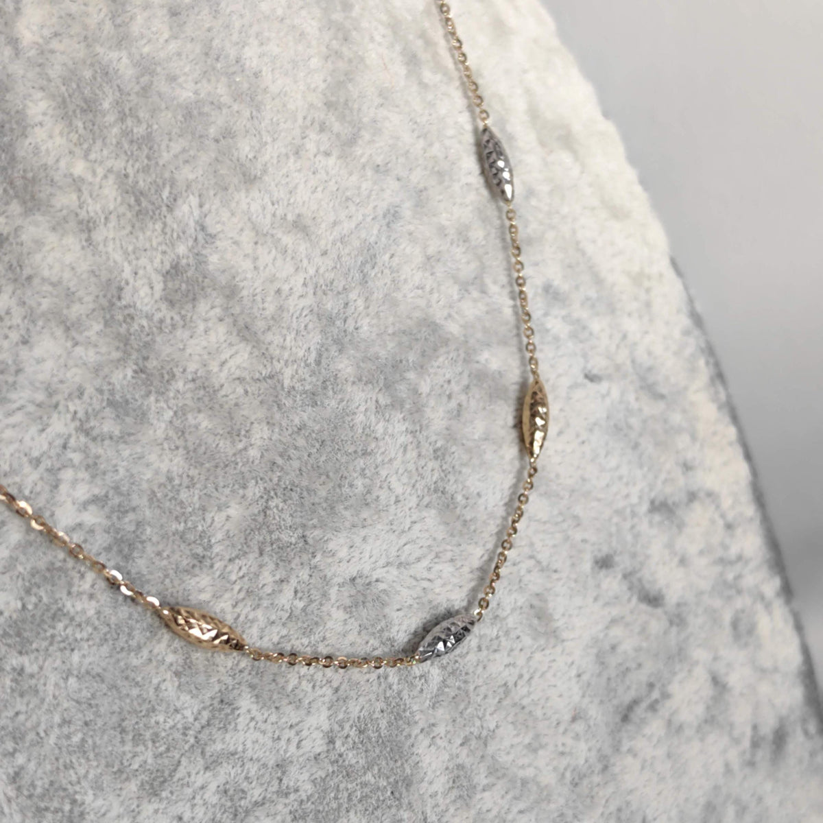 Vintage 14k Solid Yellow Gold Elegant Classic 45 cm Beaded Chain Rice Beads Necklace Gift for her Present