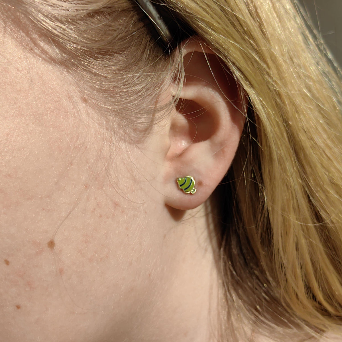 14k Yellow Gold Enamel Fish Stud Earrings: Vintage Ocean Jewelry