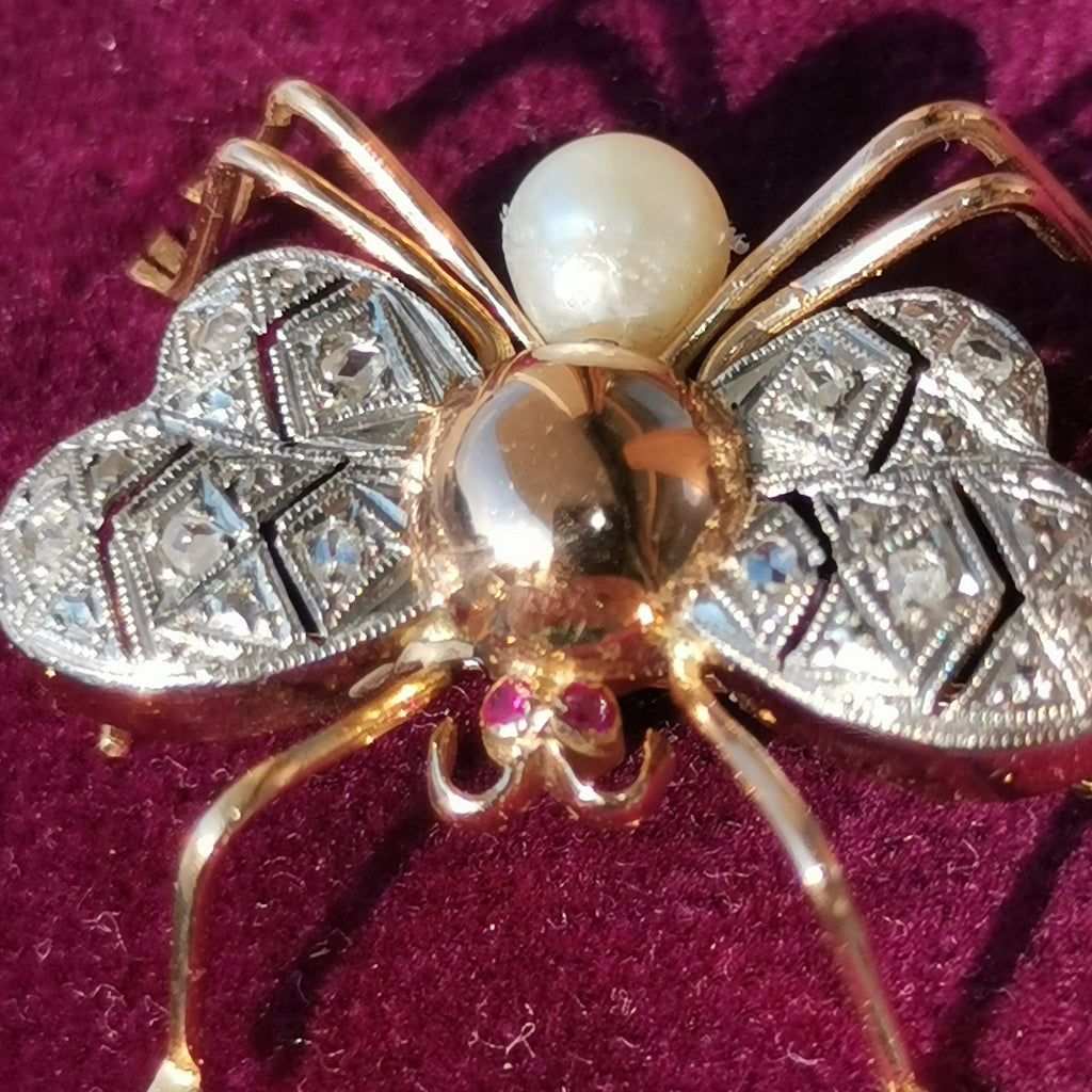 Vintage Diamond Ruby Pearl Solid Yellow 18k Gold Vintage Butterfly Insect Elegant Brooch 1970s