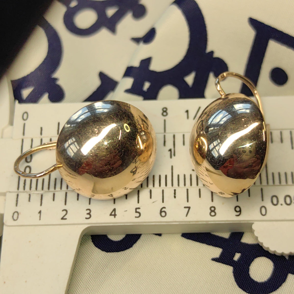 Vintage 14K Solid Yellow Gold Round Statement Earrings Comfortable Everyday Wear Sleepers Lever Back Earrings, Gift for Her