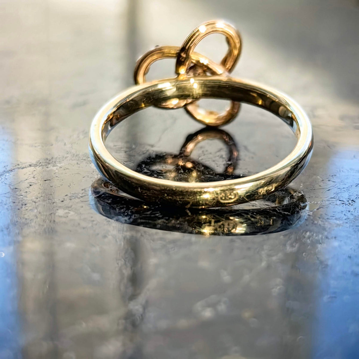 Antique Art Nouveau Vintage Pearl 14K Yellow Solid Gold Dainty Infinity Ring