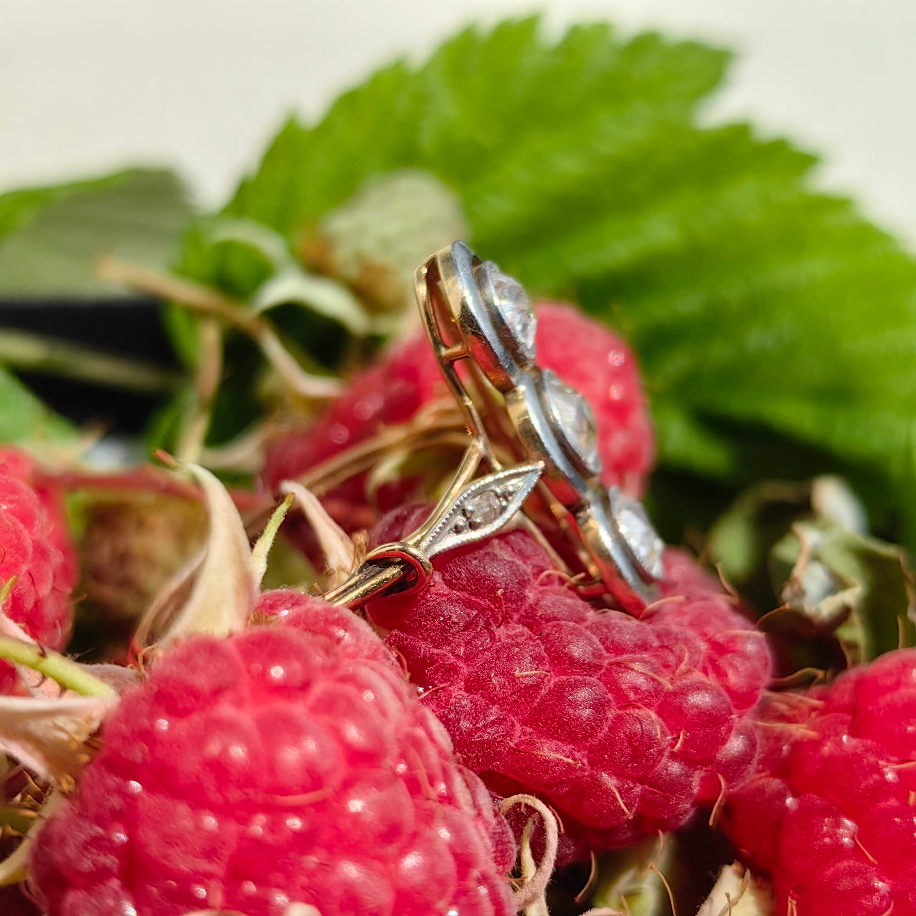 Art Nouveau Vintage Antique Diamond Gold Ring