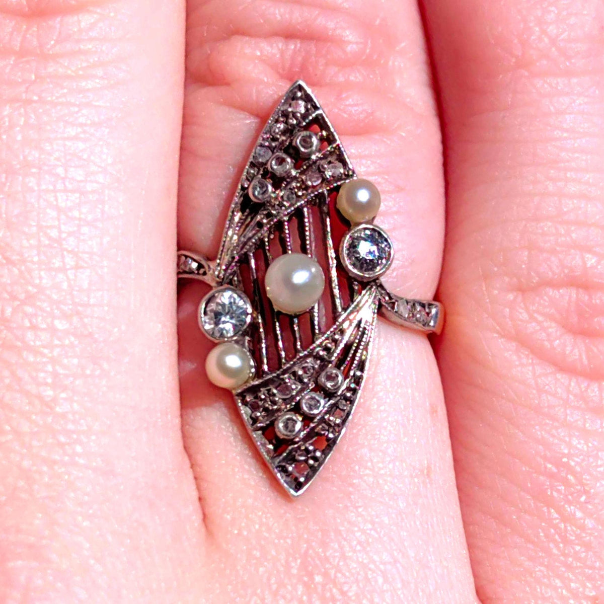 Art Deco Pearl Diamond Ring: 18k Gold Filigree Cocktail Ring