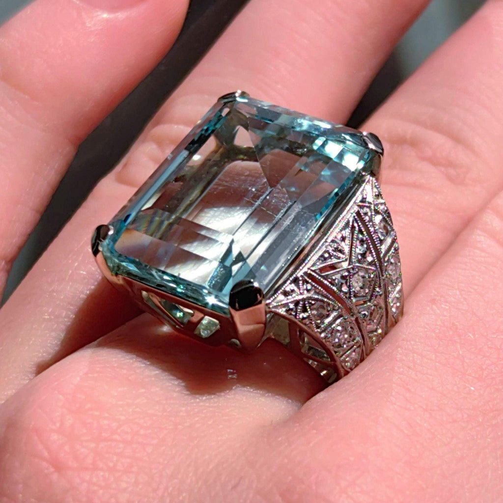 Antique Art Deco Aquamarine Diamond Ring: 18k Gold & Platinum