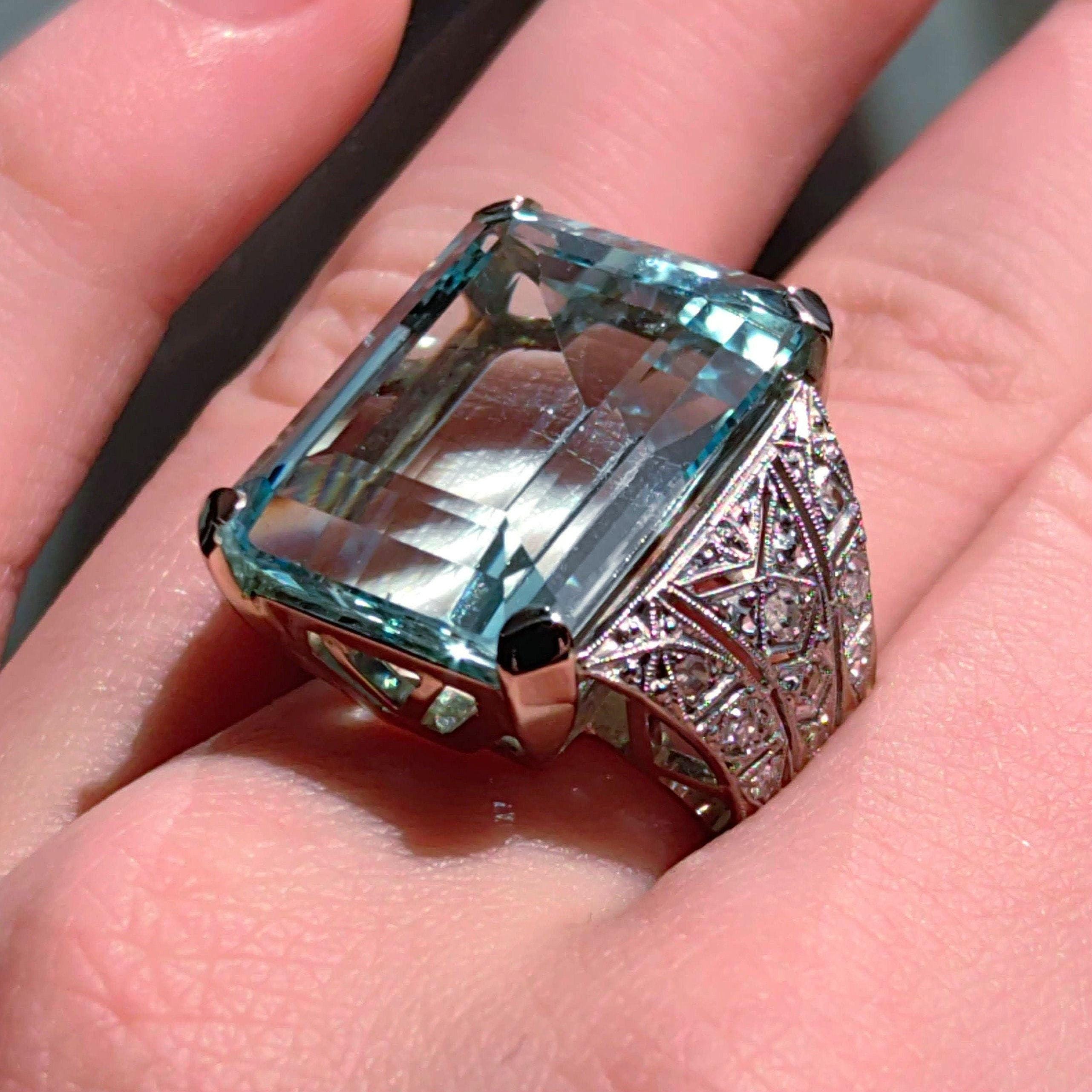 Antique Art Deco Aquamarine Diamond Ring: 18k Gold & Platinum