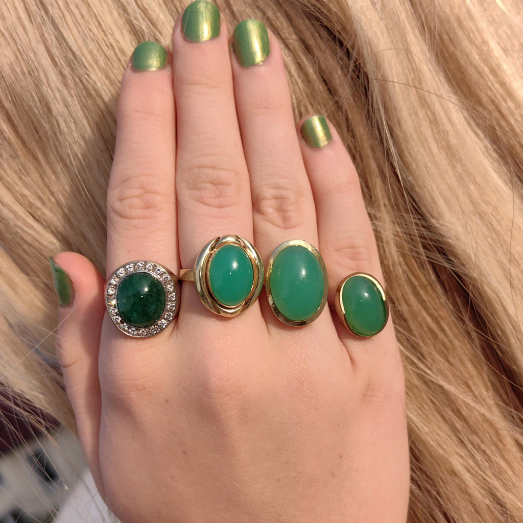 Emerald Diamond Ring Vintage 1970s Natural large cabochon Green Statement Estate Ring 14k Solid White Gold Elegant Statement Gift Her wife