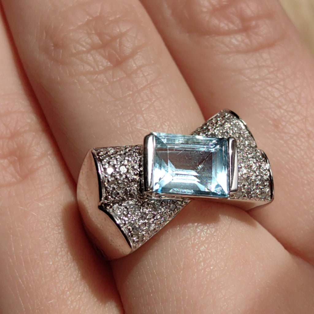 Aquamarine Diamond 18k White Gold Cocktail Ring: Geometric Statement