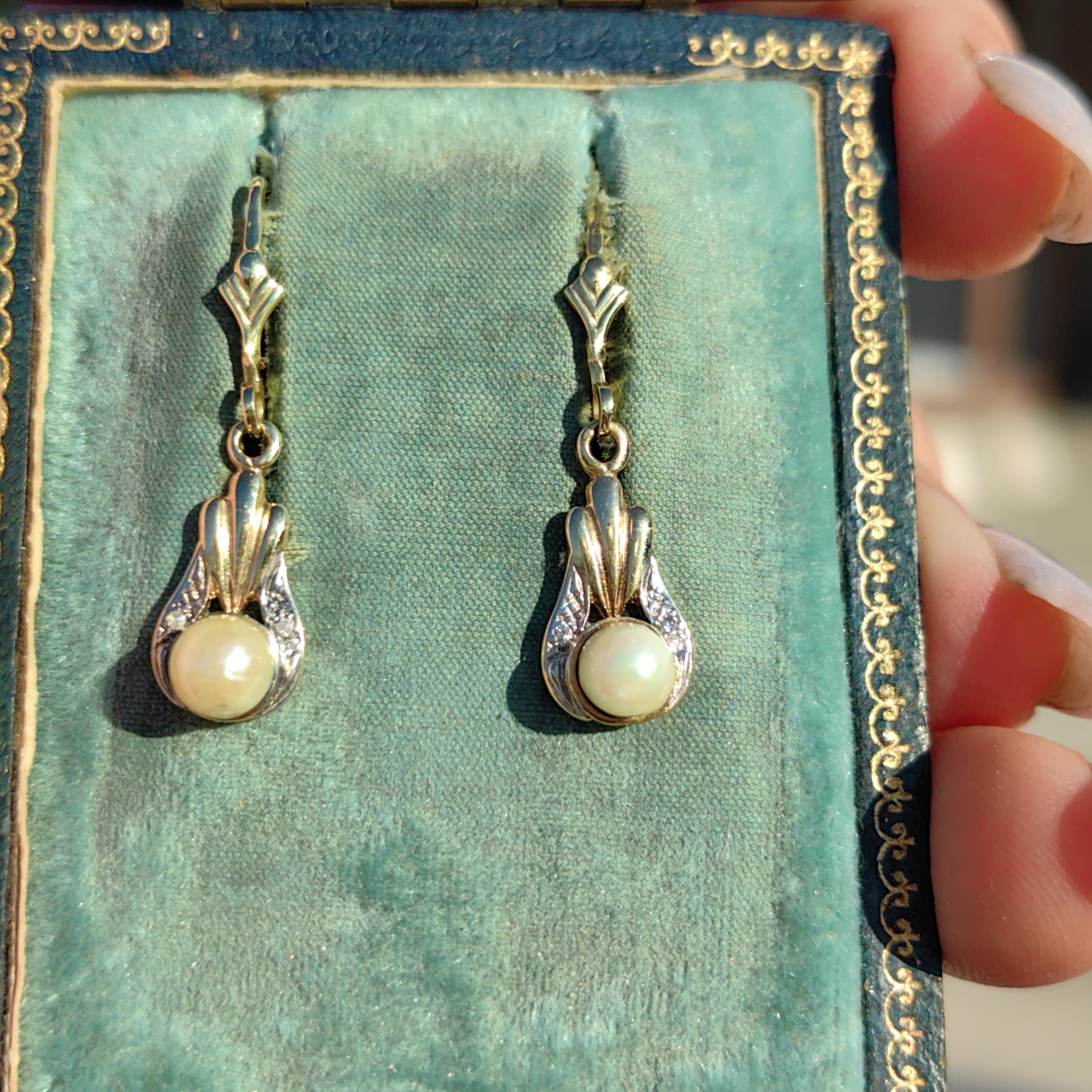 Vintage 14K Yellow Gold Dangle Earrings: Diamond & Cultured Pearl