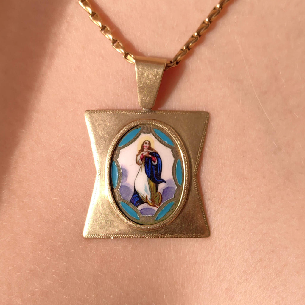 Art Nouveau 14K Gold Madonna Pendant: Antique Hand-Painted Enamel