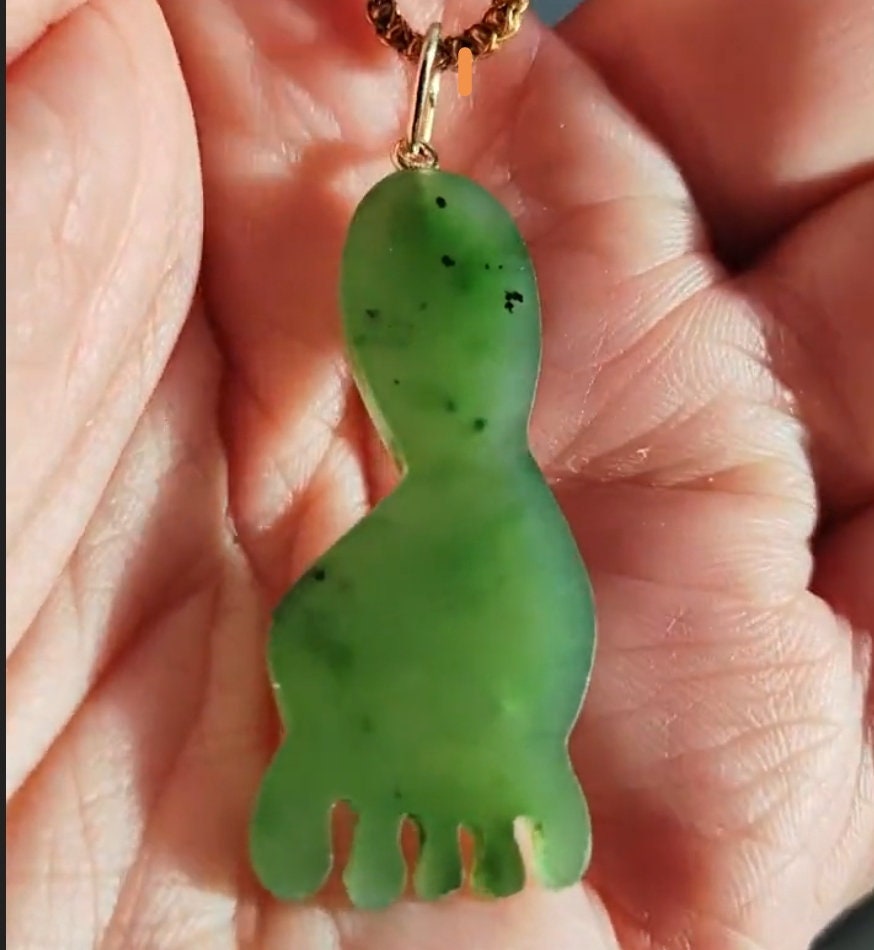 Vintage Jade Solid 14k Gold Foot Pendant