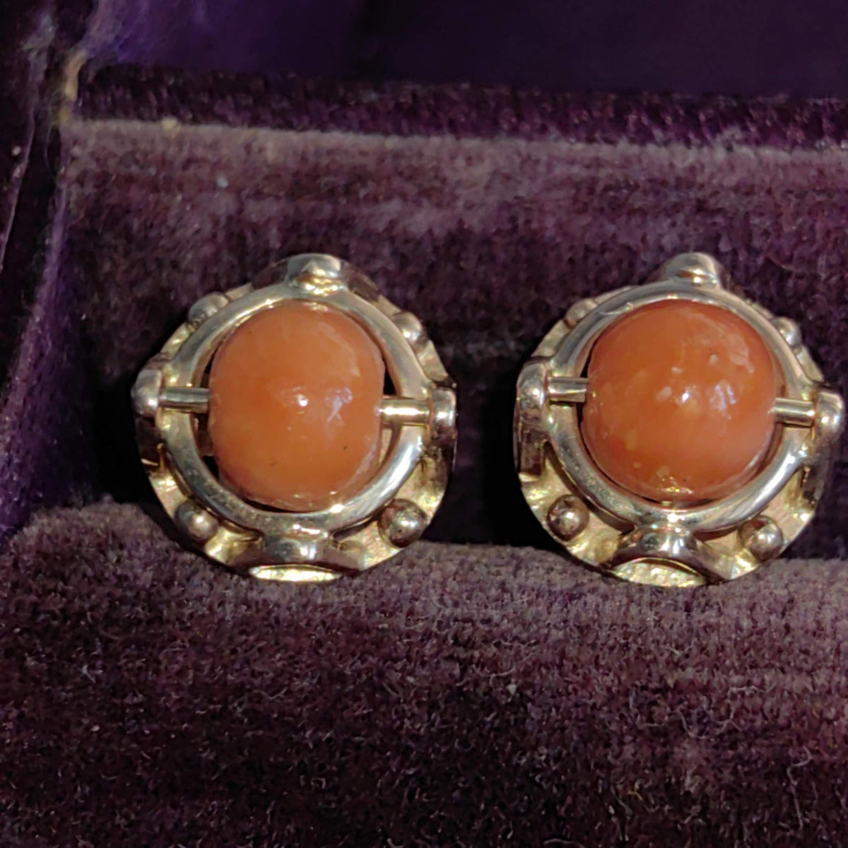 Vintage 14k Gold Coral Stud Earrings: Art Deco Style