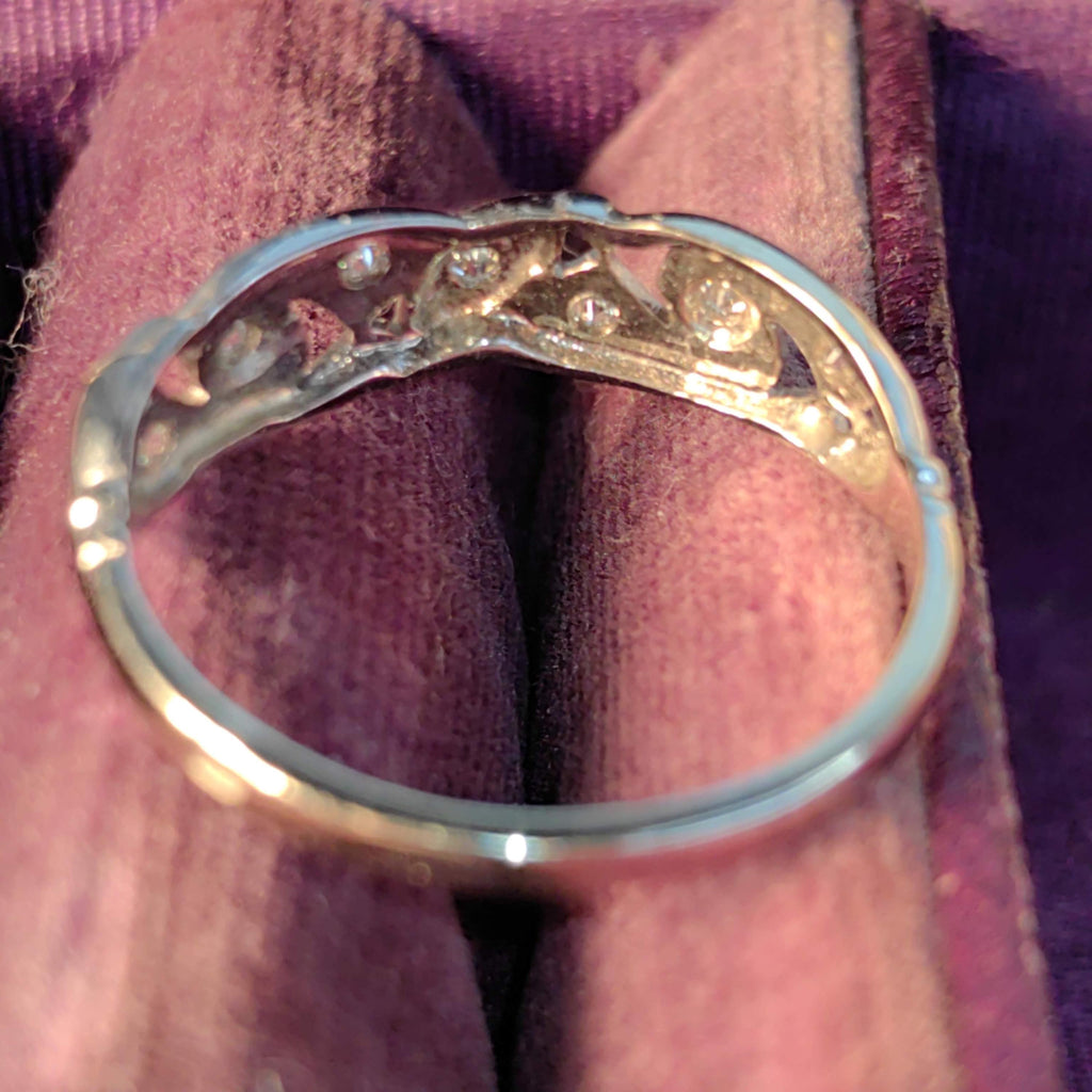 1940s Diamond Floral 18k White Gold Wedding Band Ring