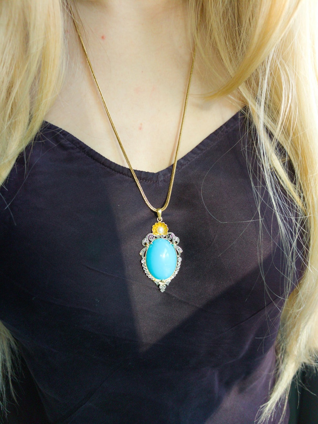 1930s Art Deco Turquoise Pendant: 18k Yellow Gold Diamond Pearl Necklace