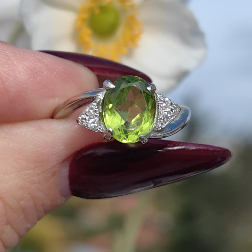 Vintage 14k Solid  White Gold Mid-Century Peridot  Diamond Geometric Solitaire Elegant Band Ring Gift for Her Present