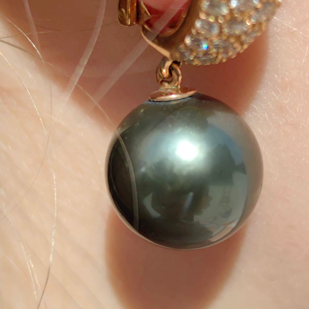 Vintage Tahitian Pearl and Diamond 18k Gold Dangle Statement Earrings Latch Back Closure