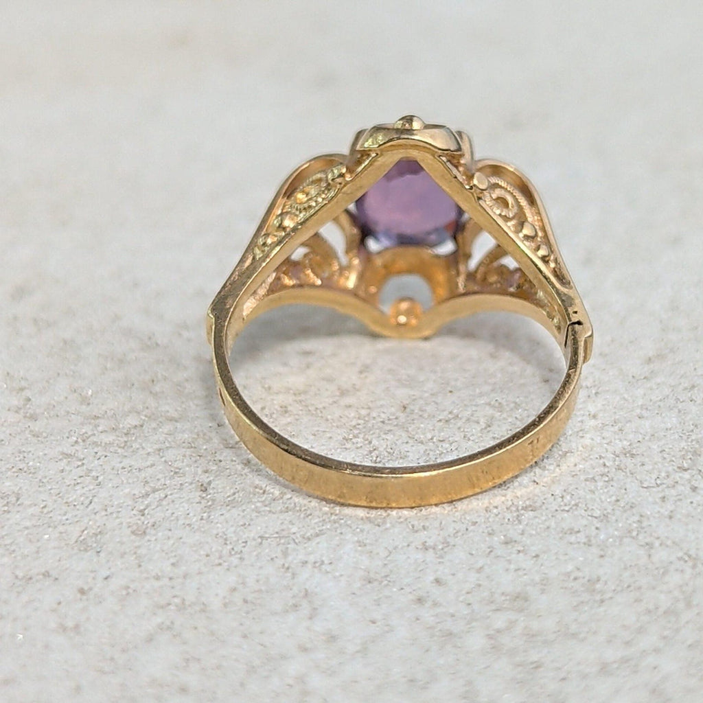 1940s 14k gold purple sapphire floral ring
