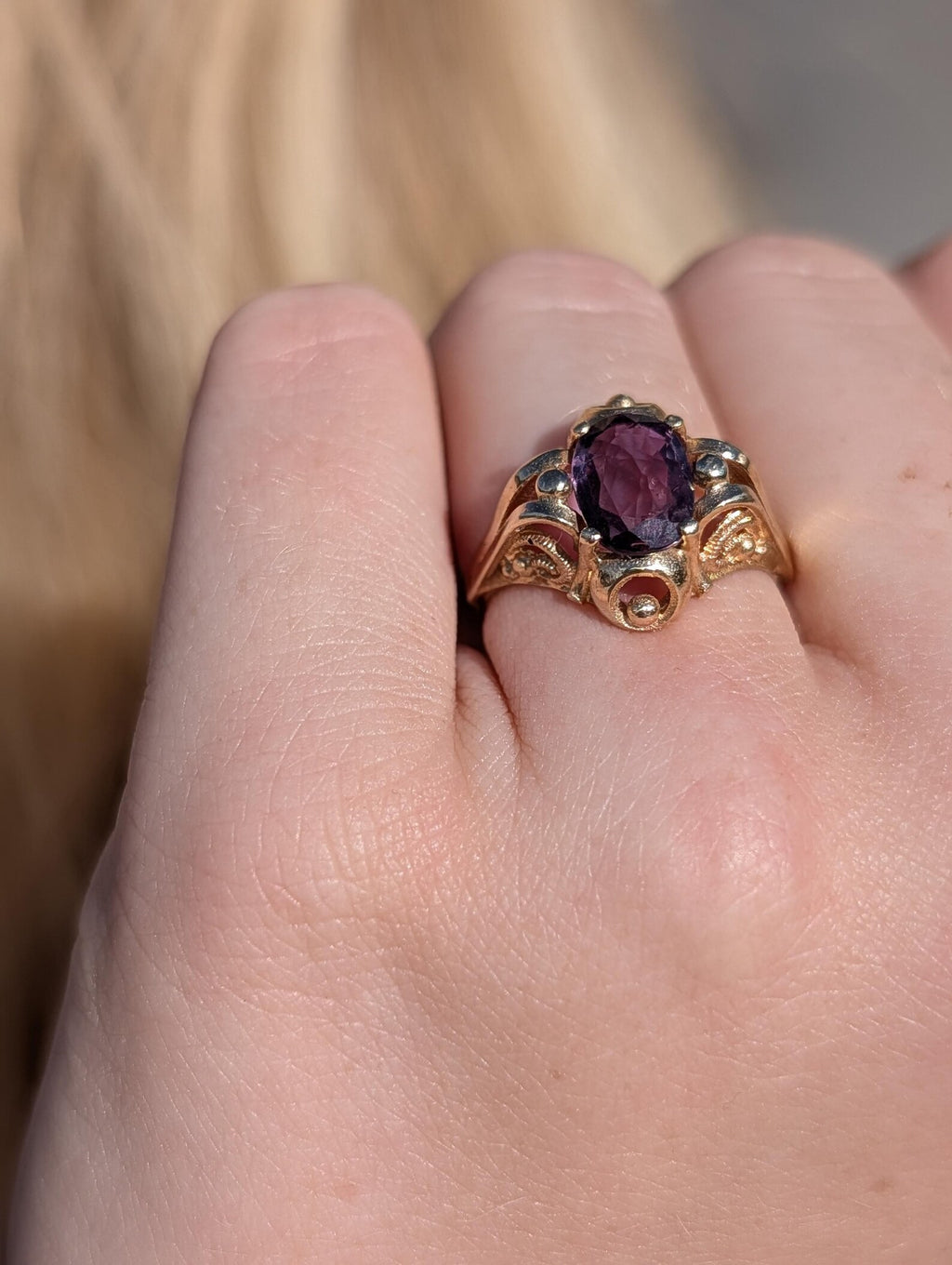 1940s 14k gold purple sapphire floral ring