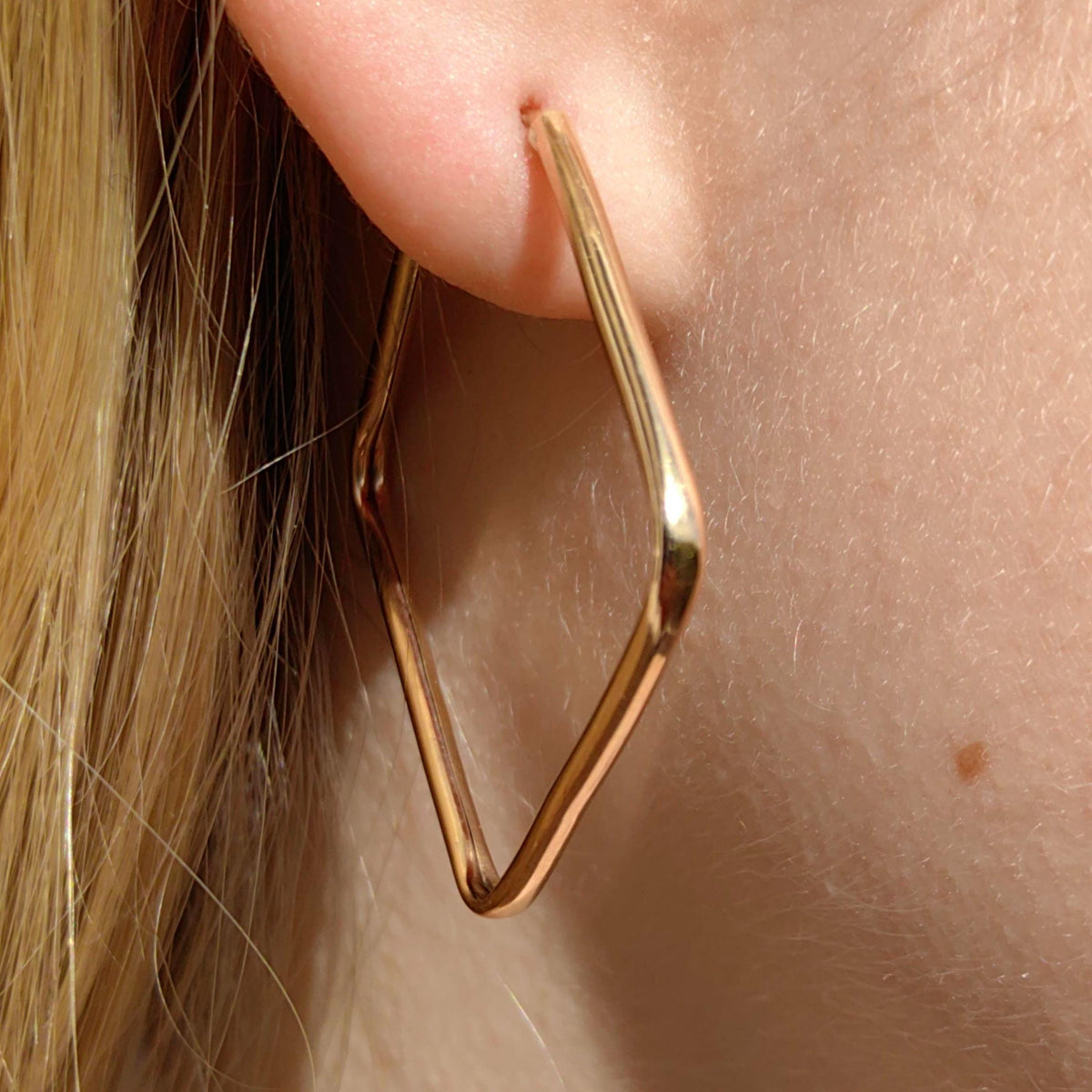 Vintage 14k Yellow Gold Square Hoop Earrings: Minimalist Geometric Jewelry