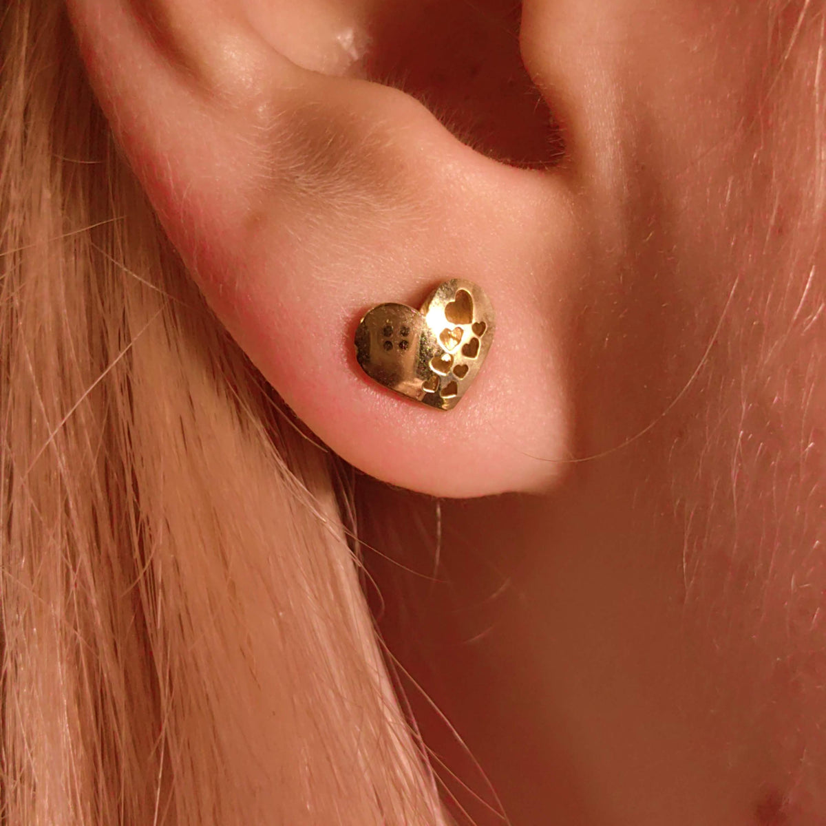 Heart Earrings Vintage 14K 585 Hallmarked Solid Yellow Gold Comfortable studs screw Back Romantic Love Gift for Her girlfriend wife Antique