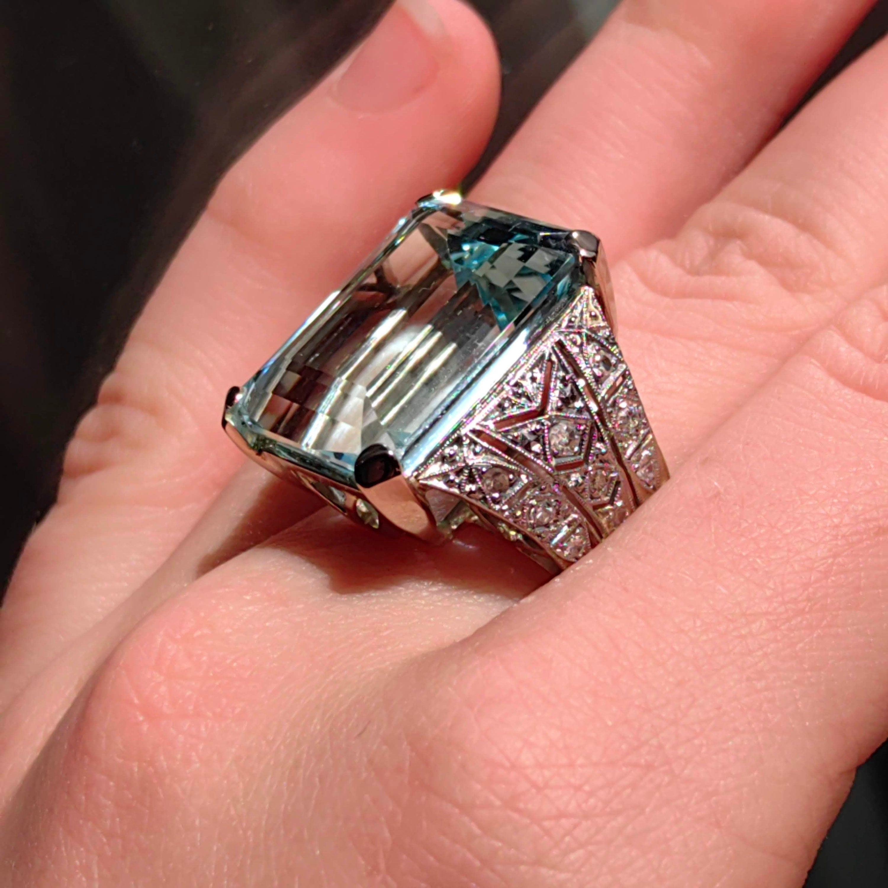 Antique Art Deco Aquamarine Diamond Ring: 18k Gold & Platinum