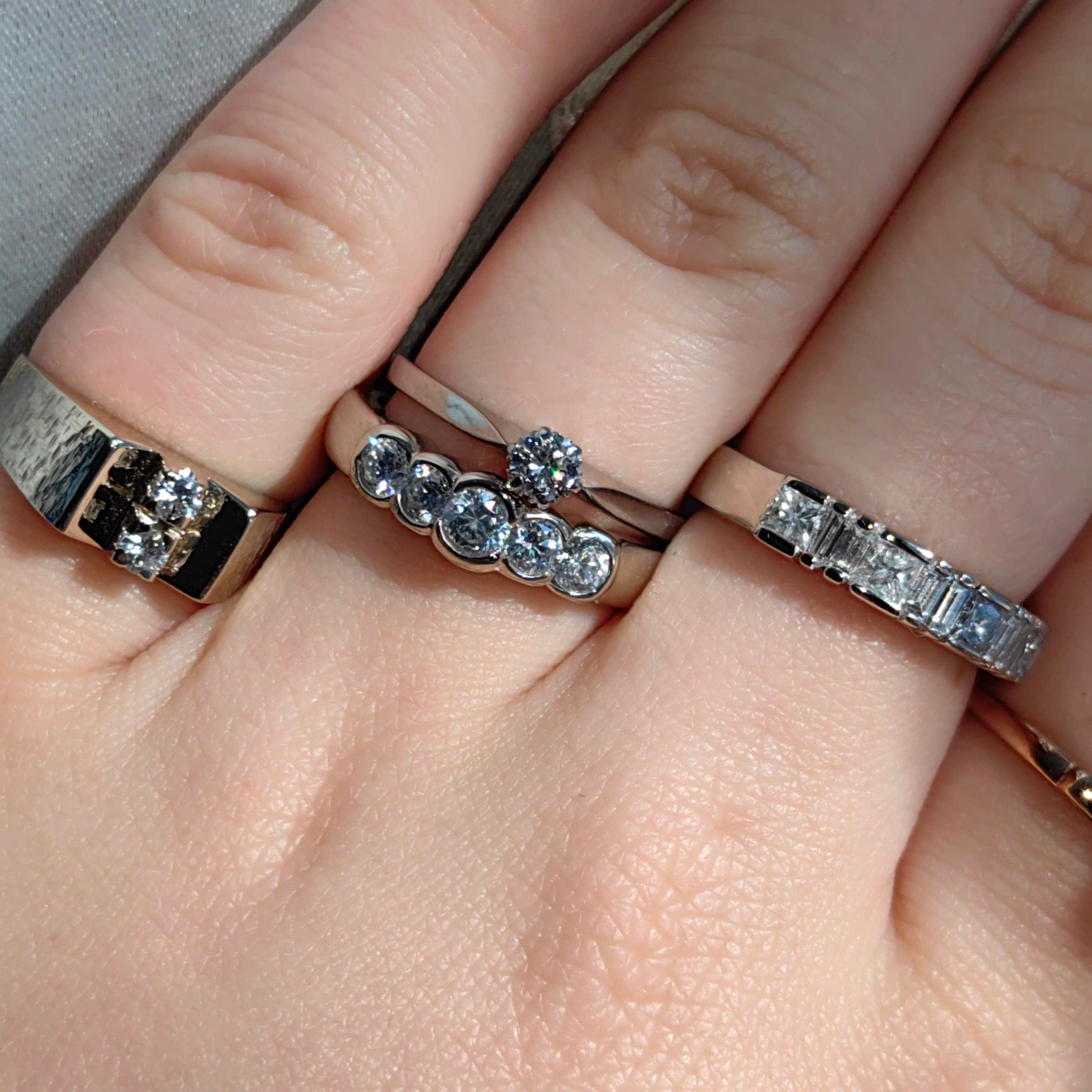 Vintage Cubic Zirconia 10k Gold Half Eternity Bezel Set Wedding Band Ring Promise Ring
