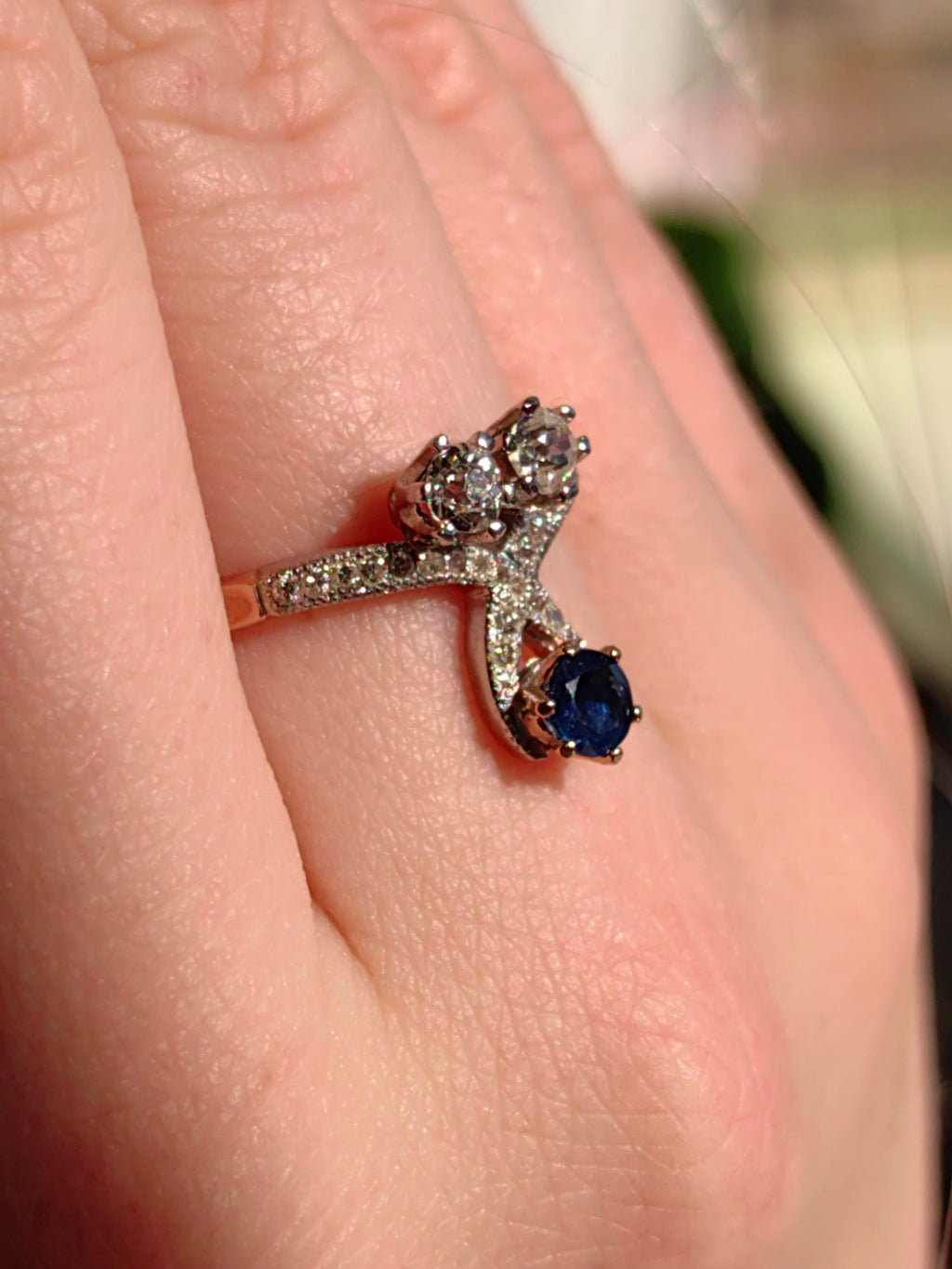 Art Nouveau Sapphire Diamond Ring: 14k Gold Floral Design