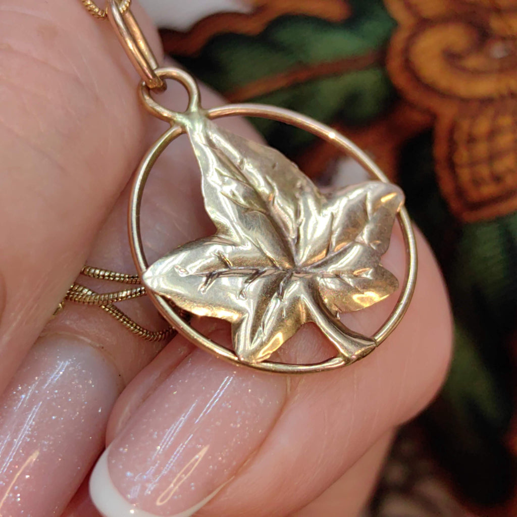 14k Yellow Gold Maple Leaf Pendant - Vintage Charm