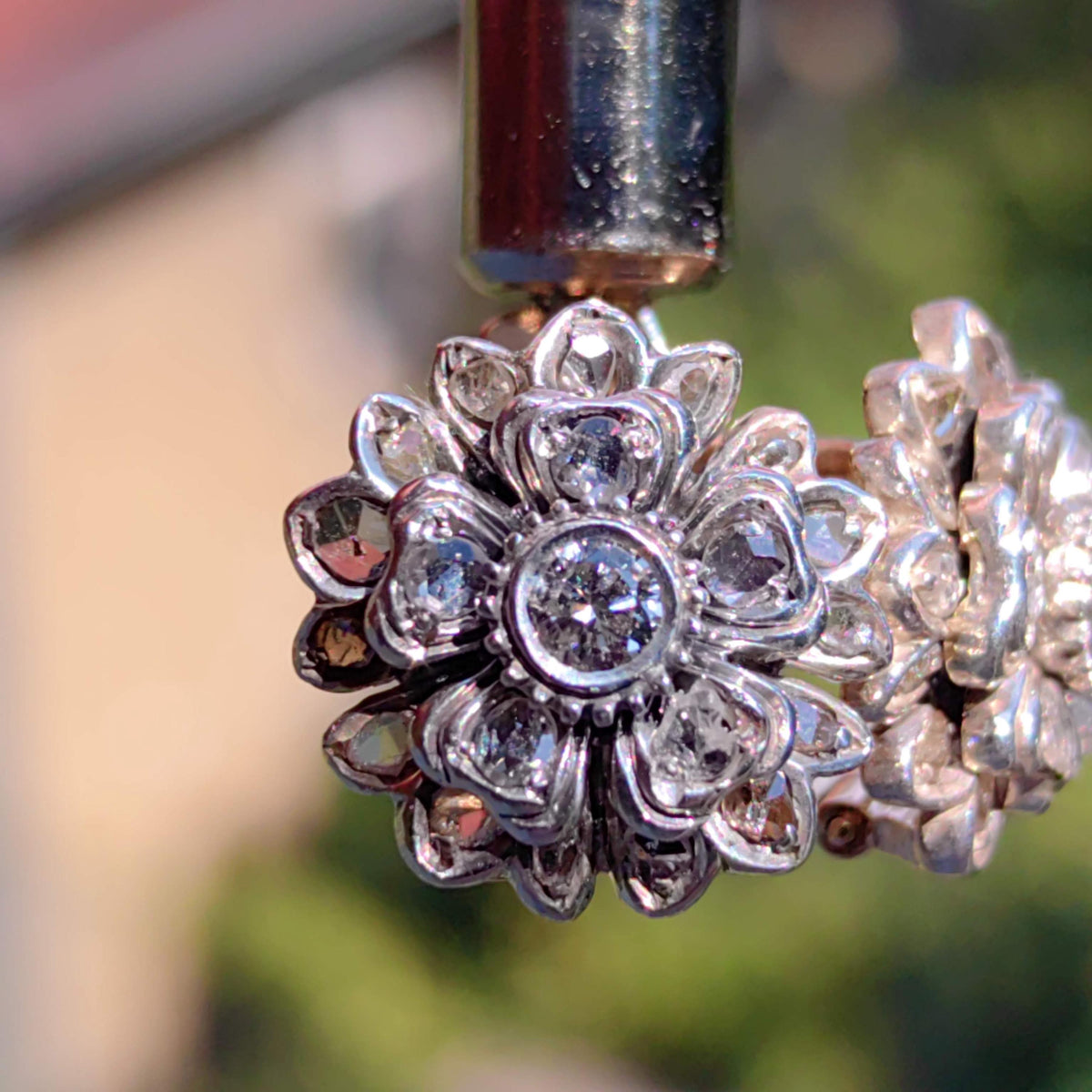 Art Deco 18k Gold Diamond Floral Stud Earrings: 0.68 ct, 1940s Vintage