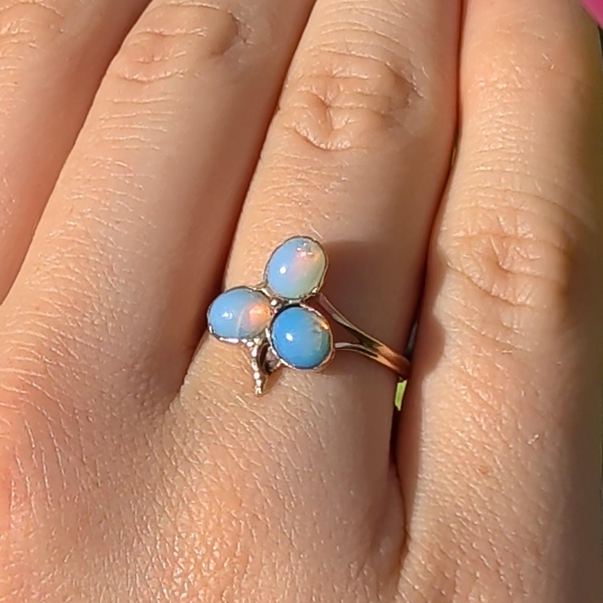 Art Nouveau Antique Opal 1900s Tref Clover Solid 14k Yellow Rose Gold Vintage Floral Flower Dainty Ring Gift for Her Girl Romantic Present.