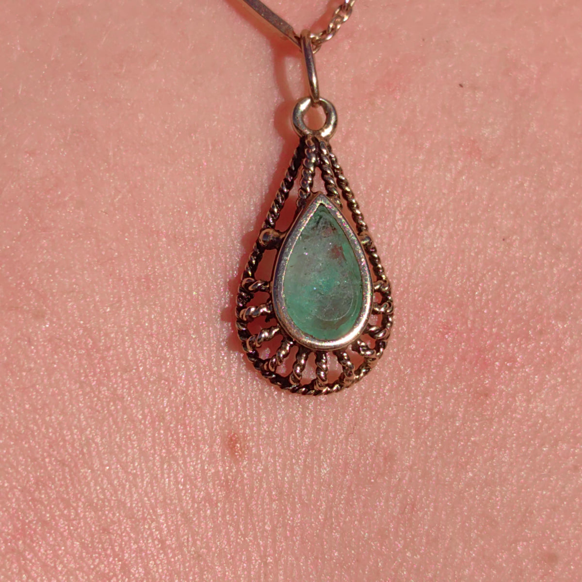 Art Deco Emerald Pendant: 14k Yellow Gold Filigree, Hand-Chiseled Floral Charm