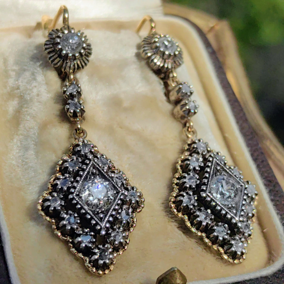 Antique 1.4ct Diamond Dangle Earrings: 1930s Art Deco 18k Gold & Silver