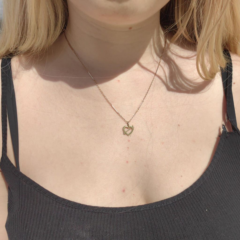 14k Yellow Gold Heart & Arrow Pendant - Antique Romantic Charm