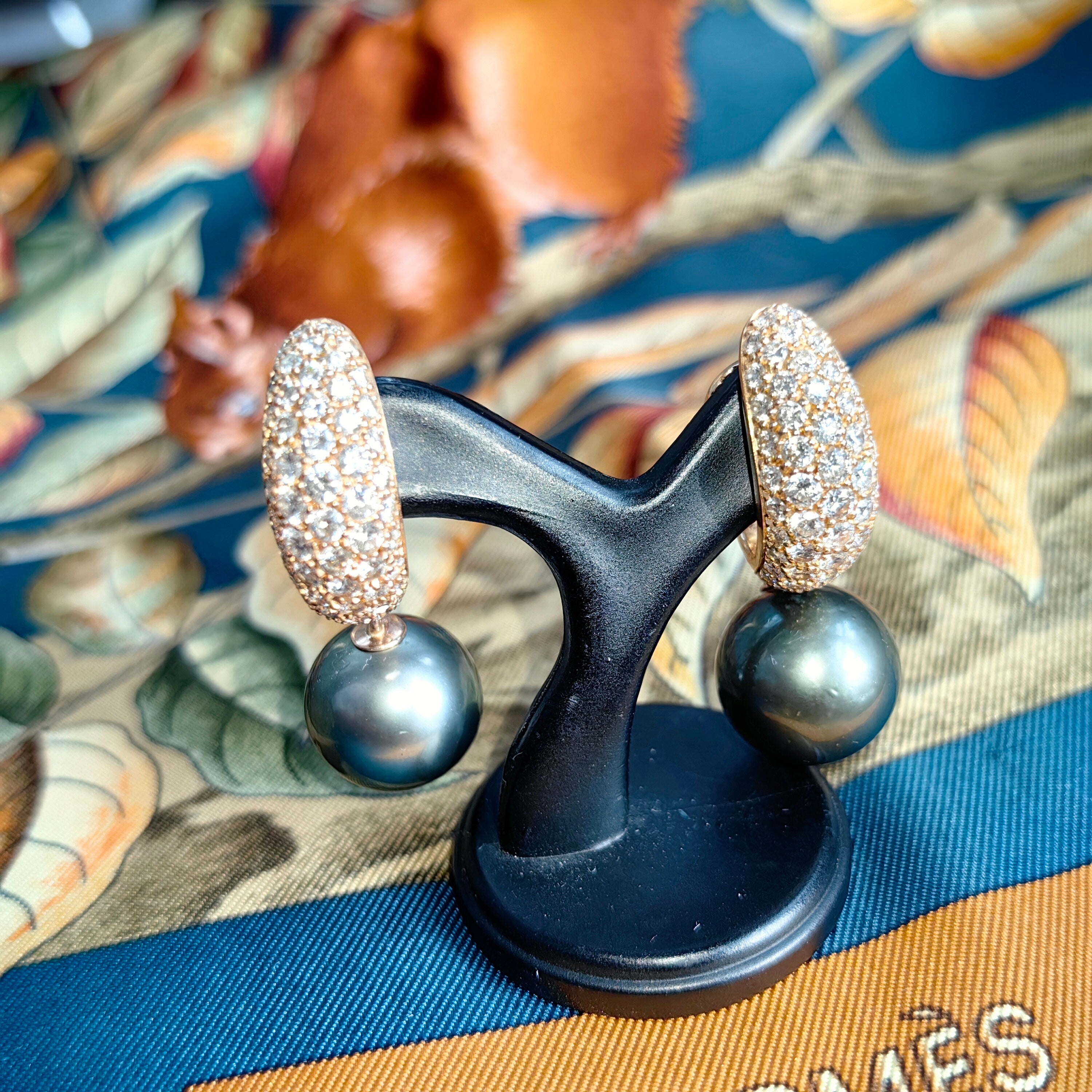 Vintage Tahitian Pearl and Diamond 18k Gold Dangle Statement Earrings Latch Back Closure