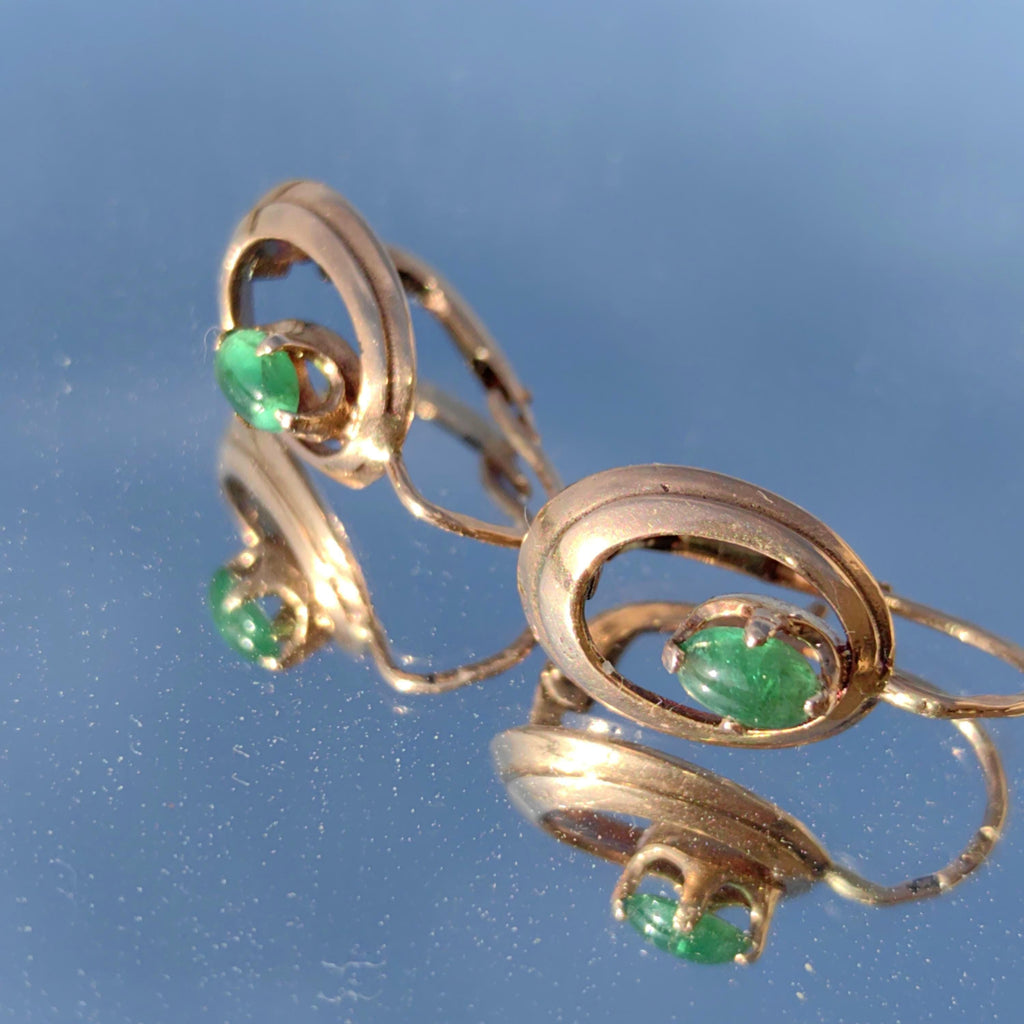1930s Art Deco Emerald Gold Earrings: 14k Yellow Gold Dormeuse Sleepers
