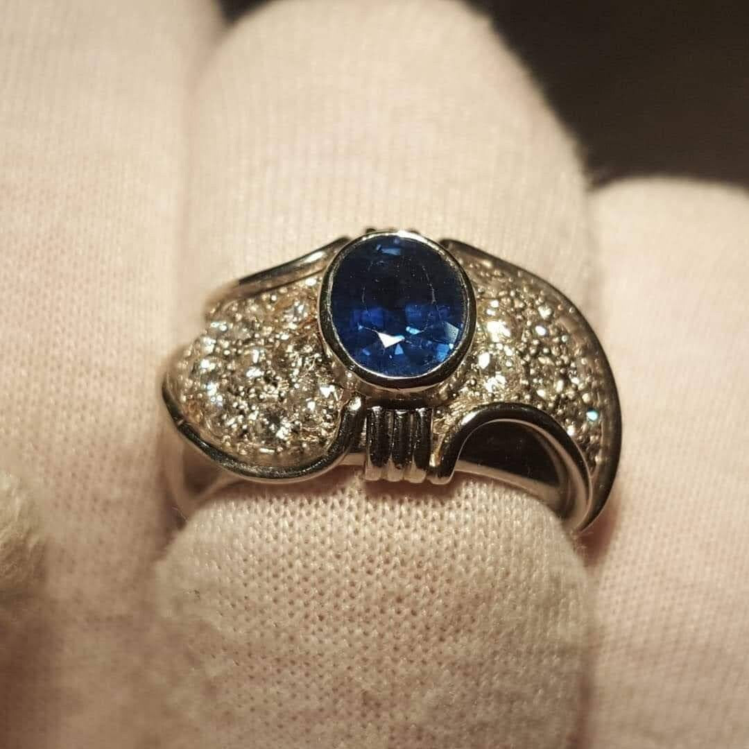 Sapphire ring