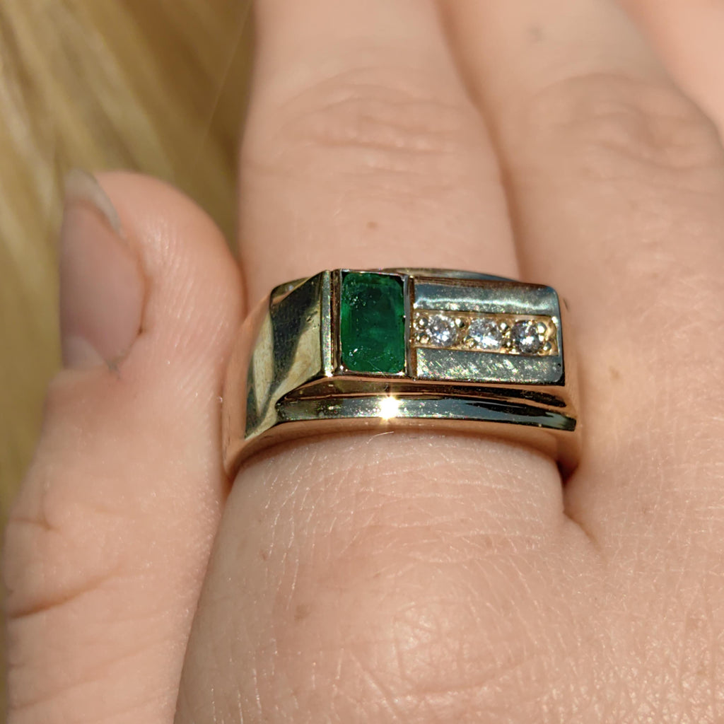 14k Yellow Gold Emerald & Diamond Ring: 1980s Geometric Statement