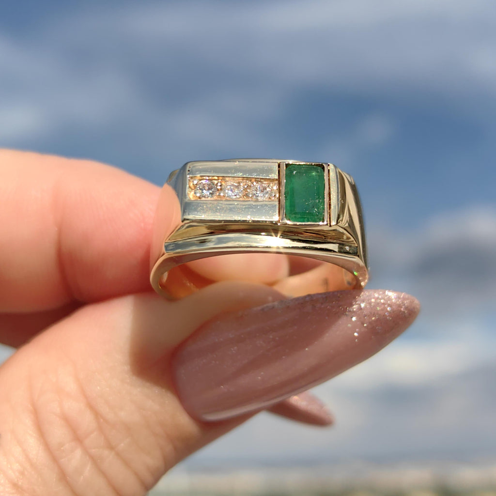 14k Yellow Gold Emerald & Diamond Ring: 1980s Geometric Statement