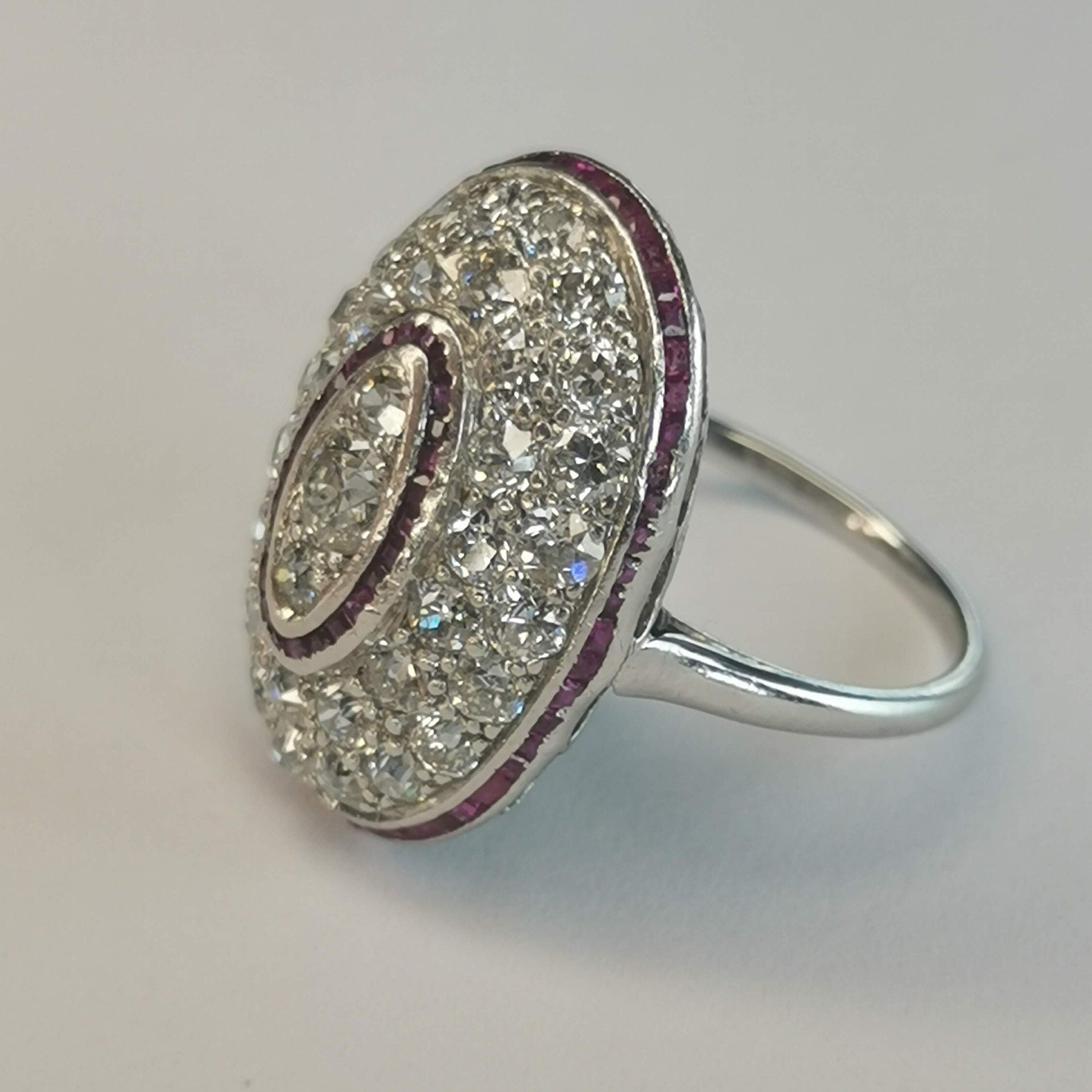 Art Deco Edwardian Natural Ruby and  2.7ct Old Cut Diamond Platinum ring 1920