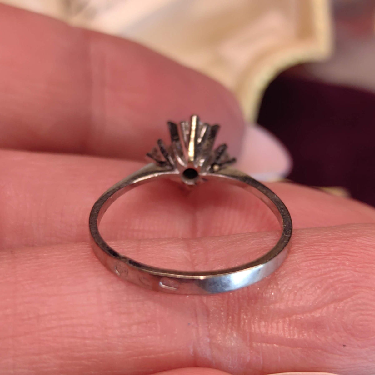 Vintage Natural Diamond 18k Hallmarked Solid  White Gold Star Shaped Dainty Magical Engagement Solitaire Wedding Ring Gift for Her