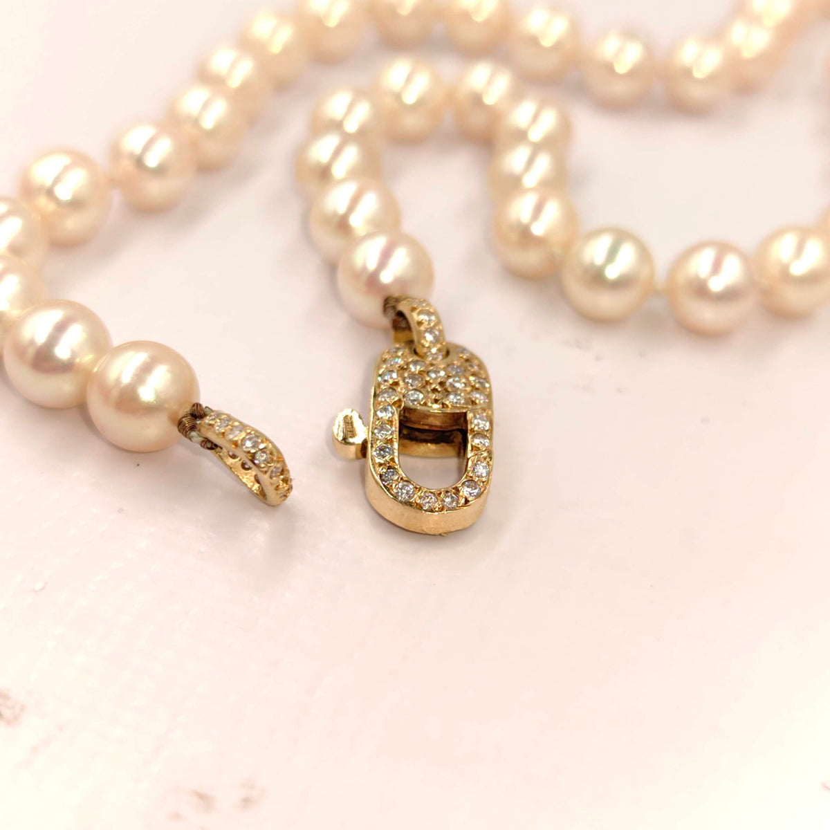 Vintage Pearl Beaded Necklace: 0.75 ct Diamond 18k Yellow Gold Lock