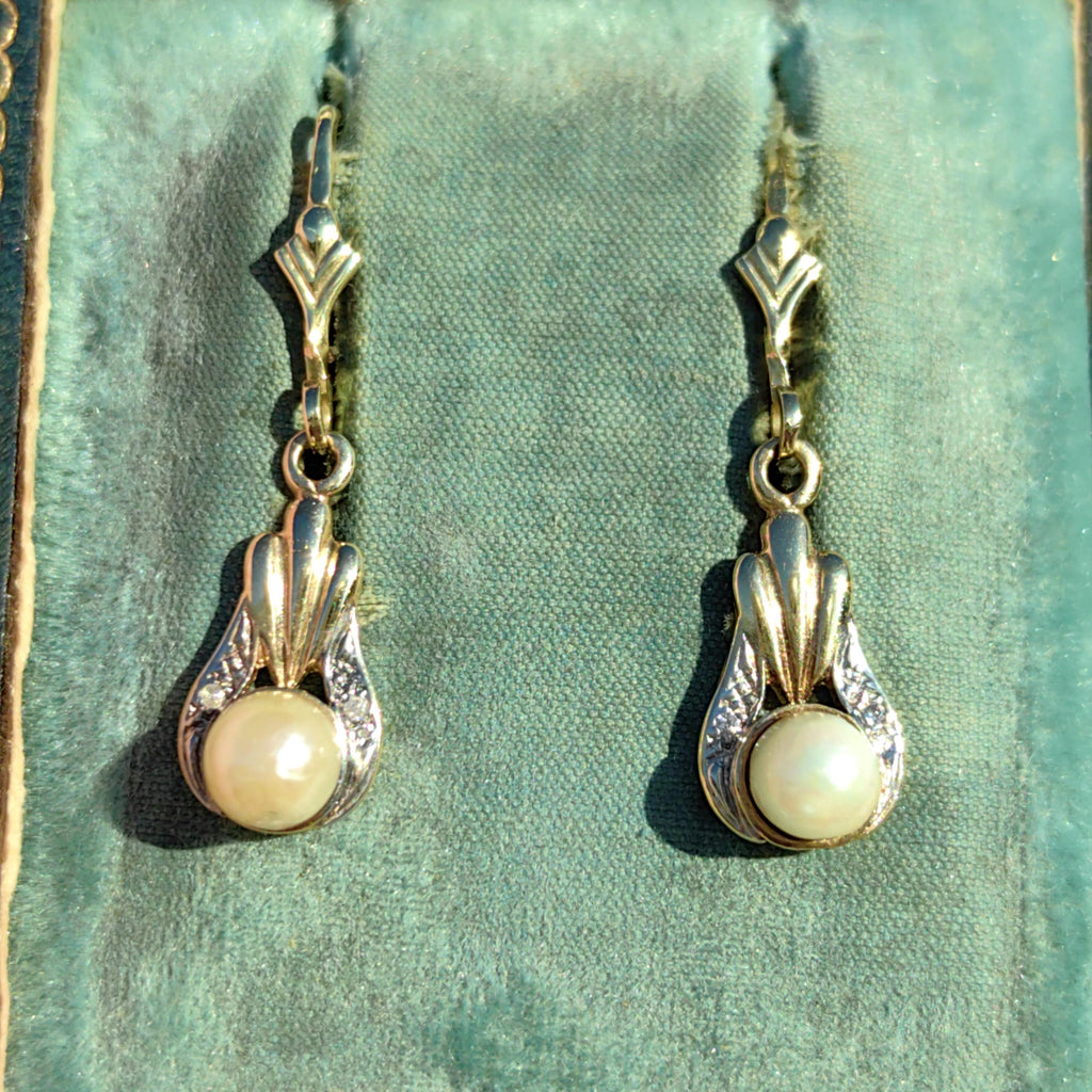 Vintage 14K Yellow Gold Dangle Earrings: Diamond & Cultured Pearl