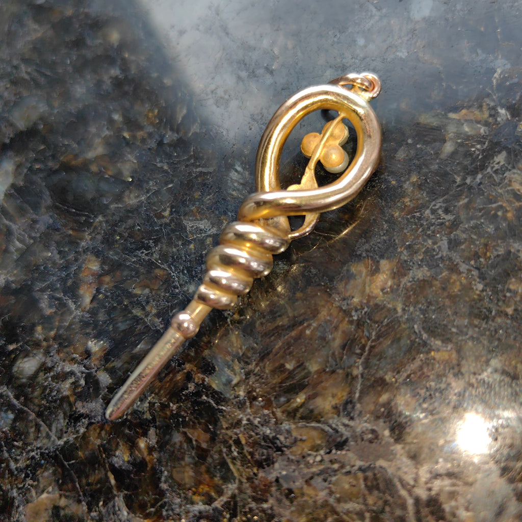 Art Nouveau Antique Vintage Pearl and Small Diamond 18K Solid Yellow Gold Dainty Pendant