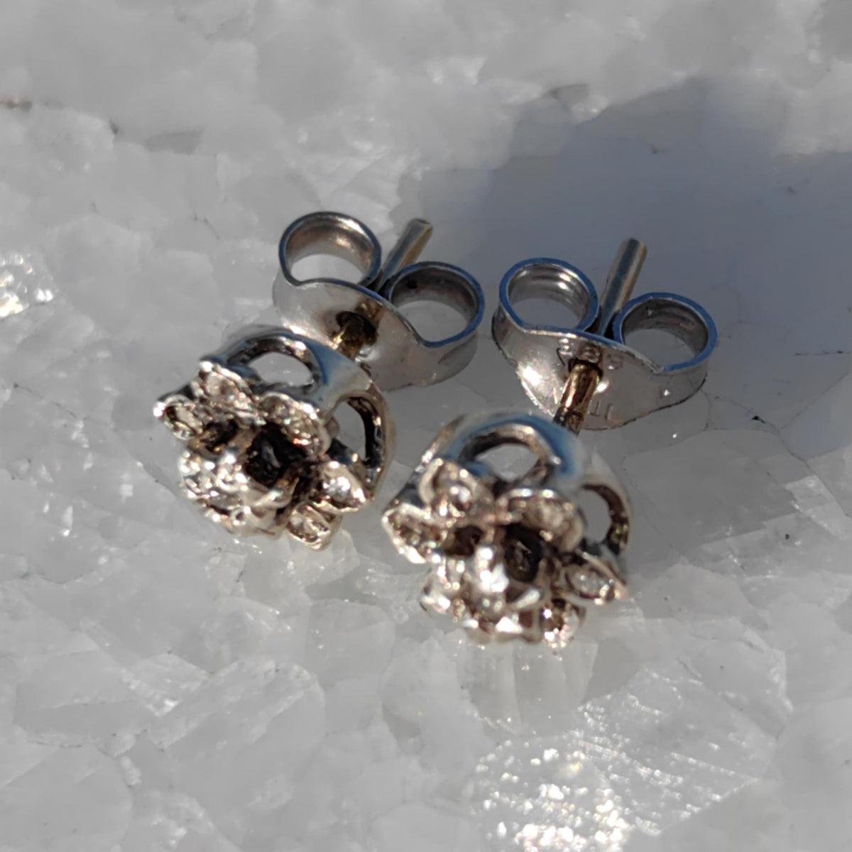 Art Deco 14k Gold Diamond Floral Stud Earrings: 1940s Vintage Engagement