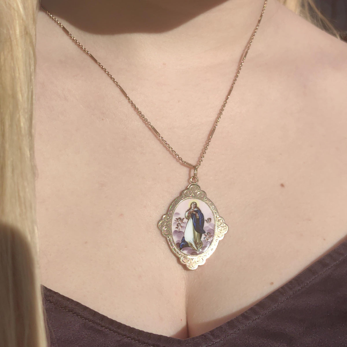 Antique 14K Gold Virgin Mary Pendant: Hand-Painted Enamel Art Nouveau