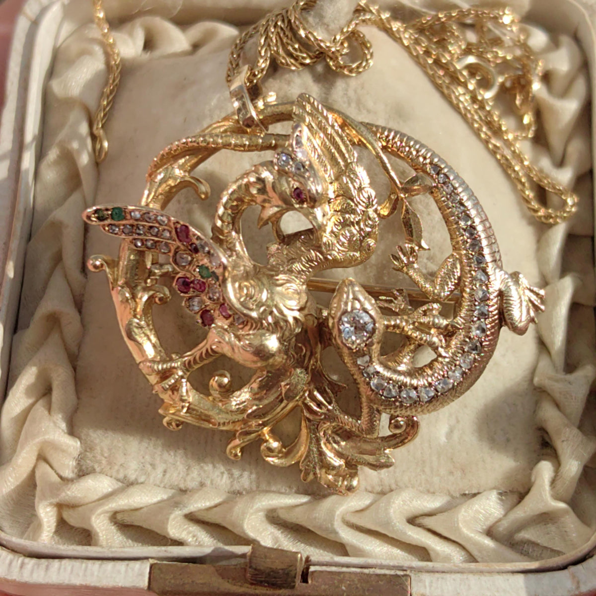 Diamond Emerald Ruby Solid 18k Yellow Gold Griffin Salamander Snake Ritual Magical Statement Pendant Charm Antique Vintage Gift for Her Him