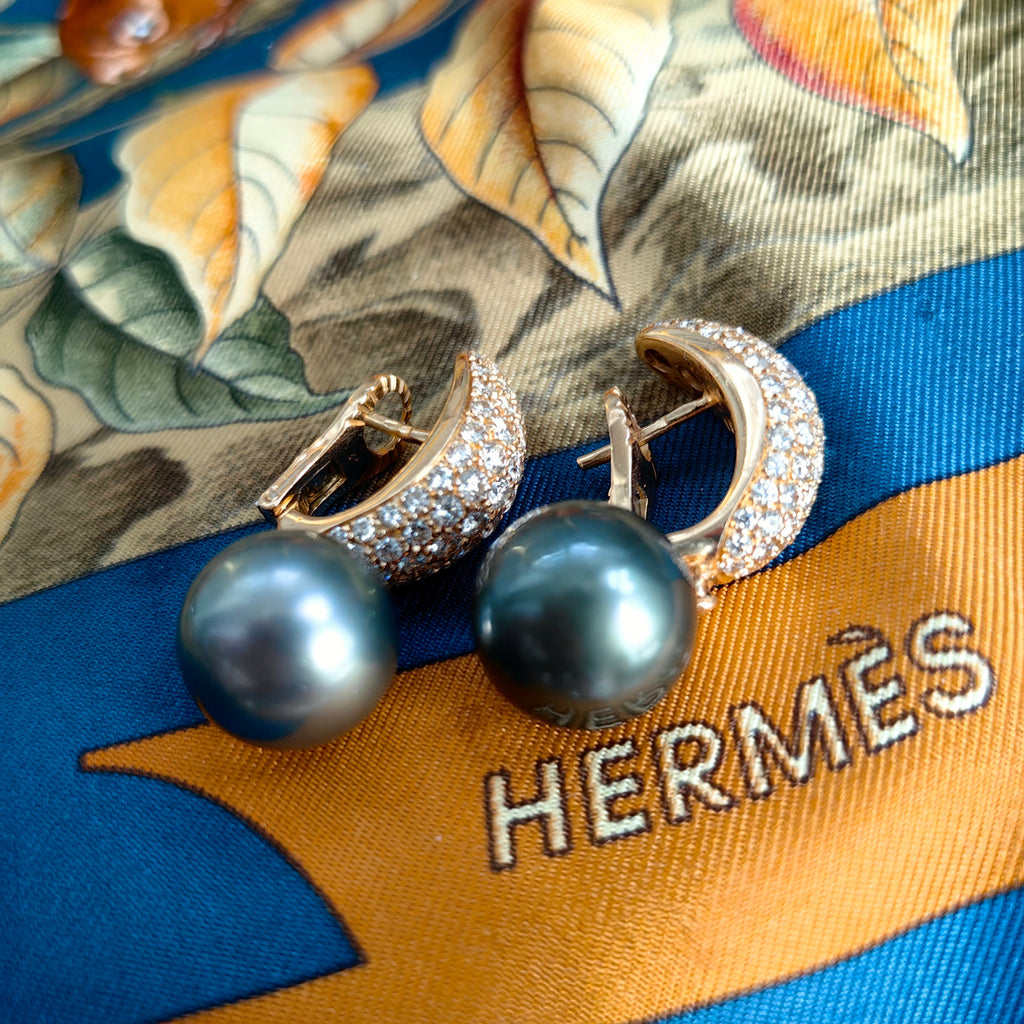 Vintage Tahitian Pearl and Diamond 18k Gold Dangle Statement Earrings Latch Back Closure