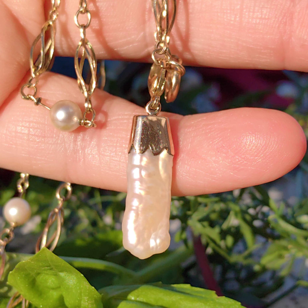 Vintage 1930s Art Deco Pearl Pendant: 14K Yellow Gold Charm