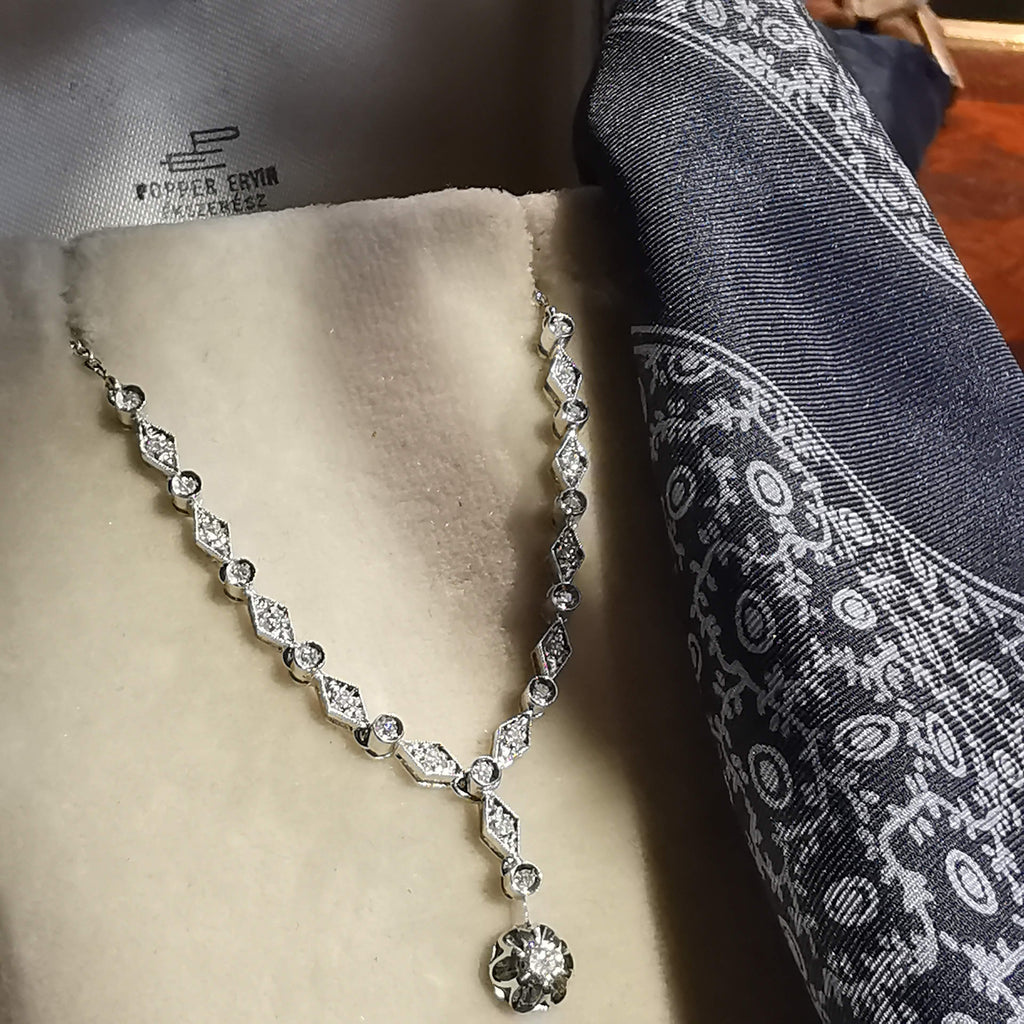 1940s Art Deco Diamond Necklace: 18k White Gold Choker